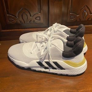 Men’s Adidas Pro Bounce Basketball Shoes